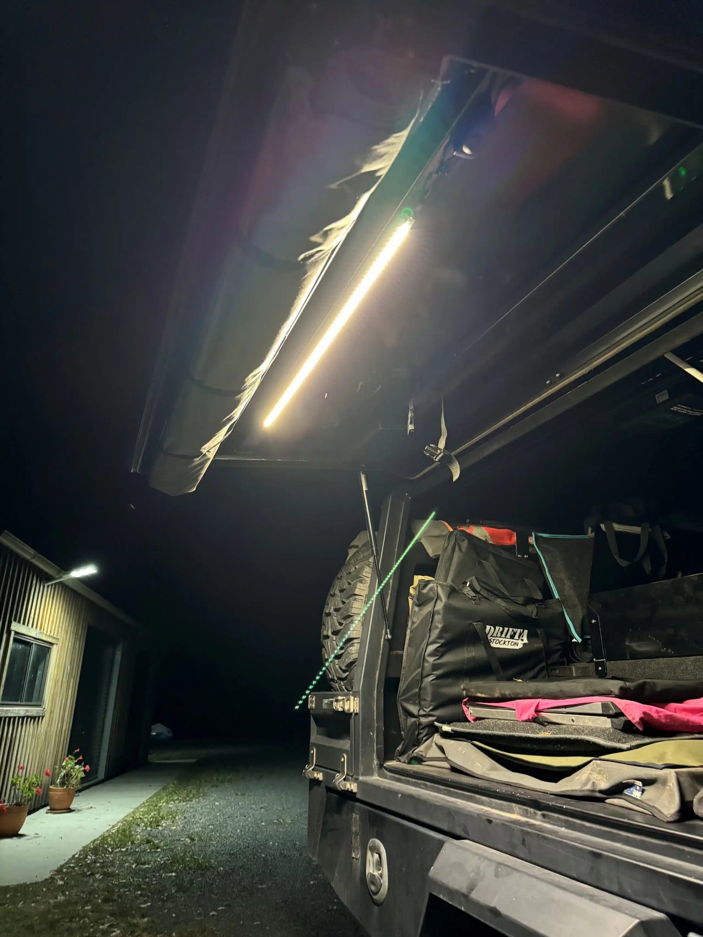 MAGNETICKÉ LED SVĚTELNÉ PÁSKY DRIFTA STOCKTON - 3 BARVY