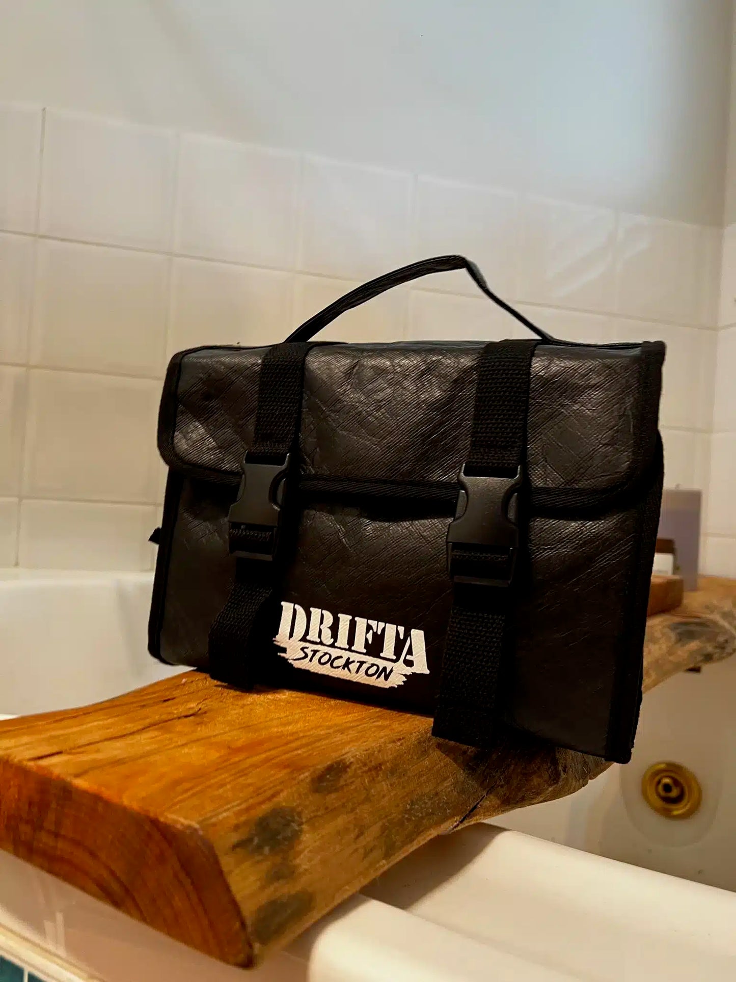 20a161fc E474 4b07 A25f Bd77979b8897 (1)