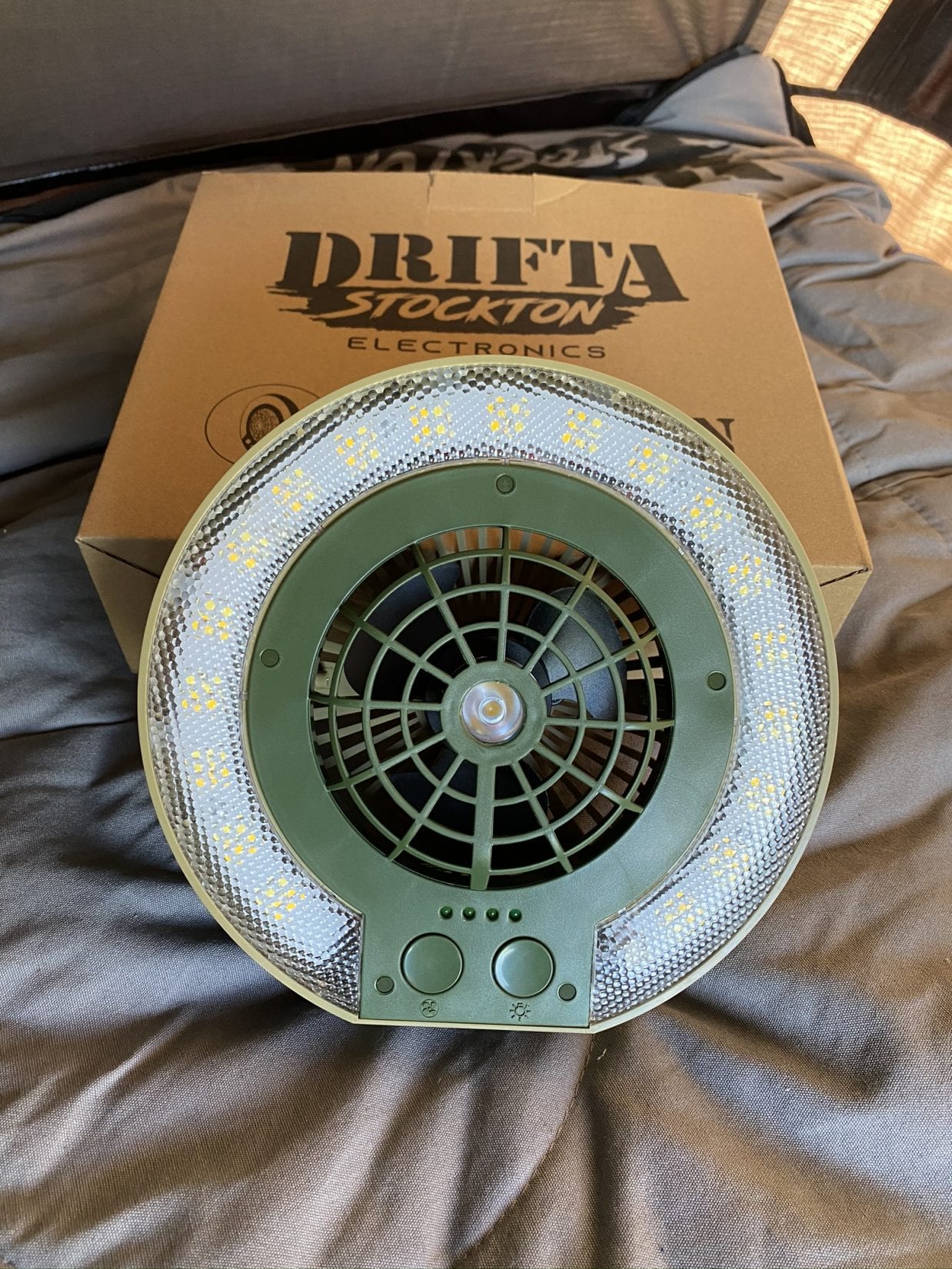 3eda8ef7 742b 4d4b Ba35 B196f9bdae47