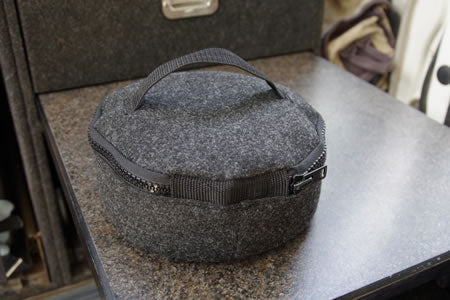 TAŠKA NA SADA TALÍŘŮ