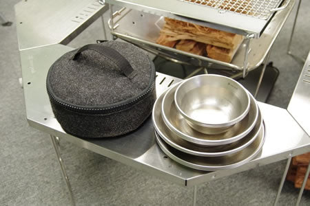 TAŠKA NA SADA TALÍŘŮ