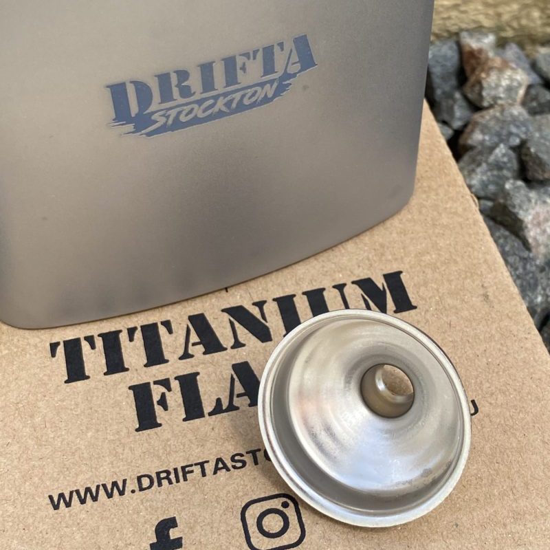 Ds Titanium Hip Flask 2 E1635991348416