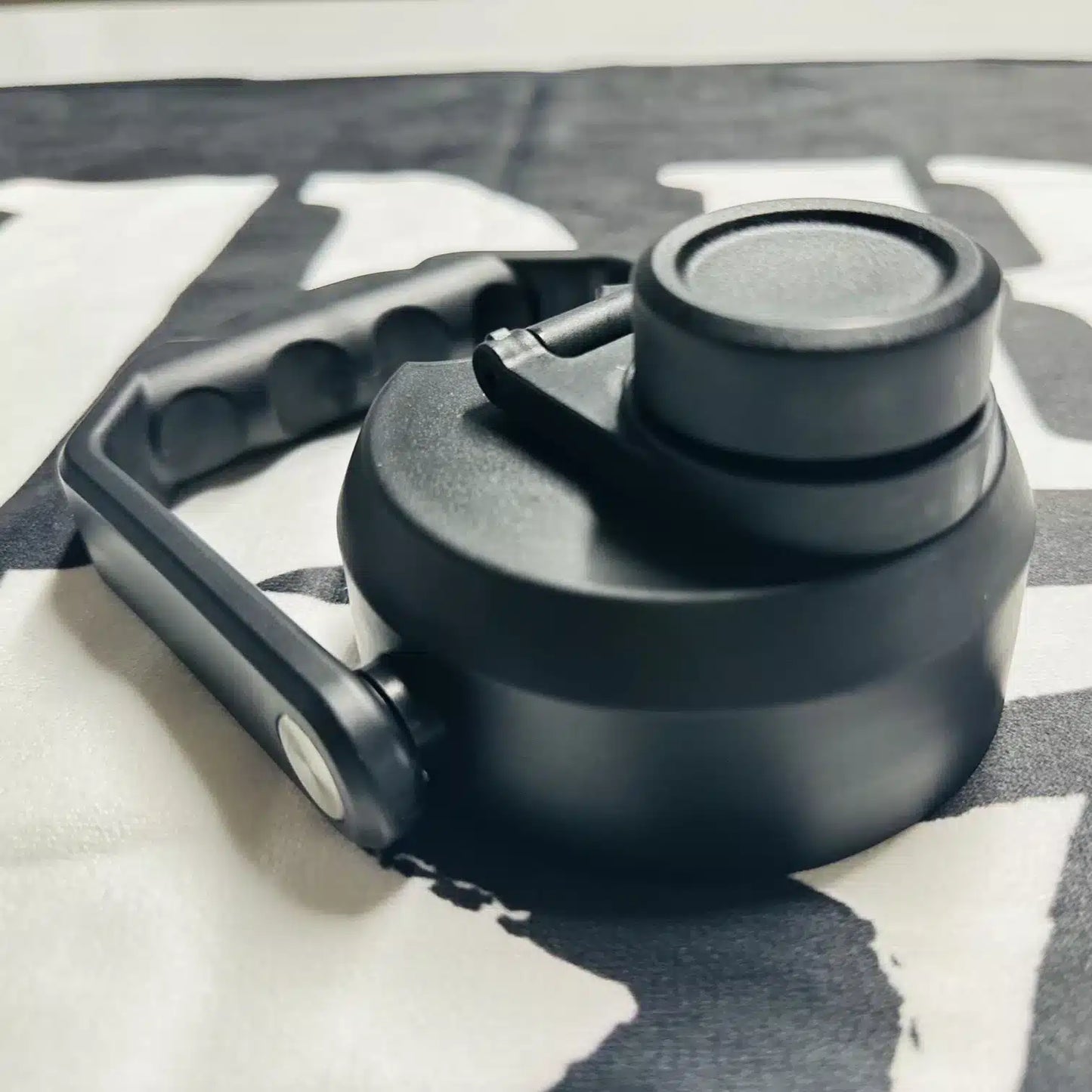 Ds Water Bottle 3.8l Lid Close