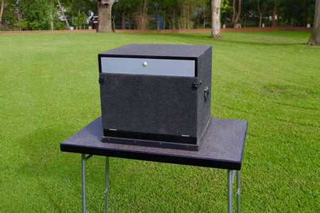 SMALL TRAVEL KITCHEN