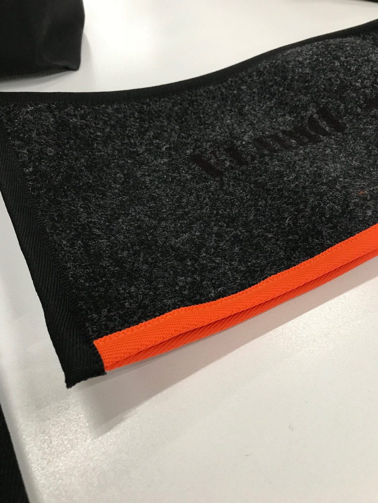 SKLÁDACÍ STOJAN A PŘÍSLUŠENSTVÍ