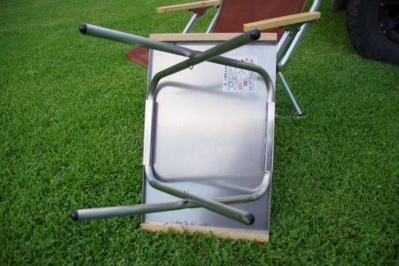 TÁBOROVÝ STŮL K OHNIŠTI