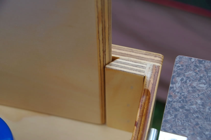 Double Burner Kitchen07