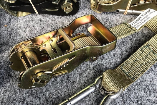 UPÍNACÍ RÁČNOVÉ POPRUHY (PÁR)