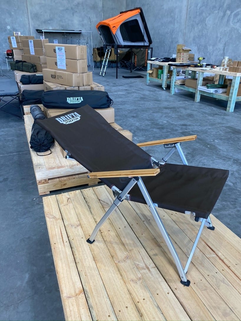 DRIFTA STOCKTON DELUXE RECLINING CAMP CHAIR