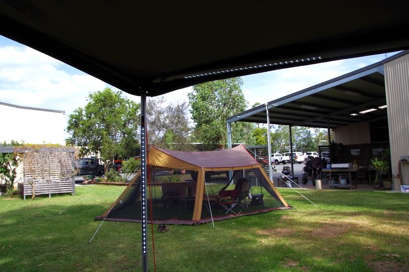 Led Twist Lock Power Poles04