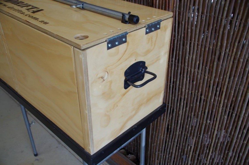 KUCHYNĚ S JEDNOPLOTÝNKOVÝM VAŘIČEM