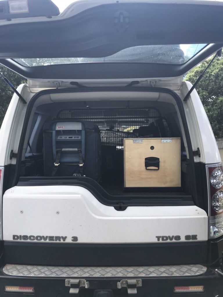 KUCHYNĚ S JEDNOPLOTÝNKOVÝM VAŘIČEM