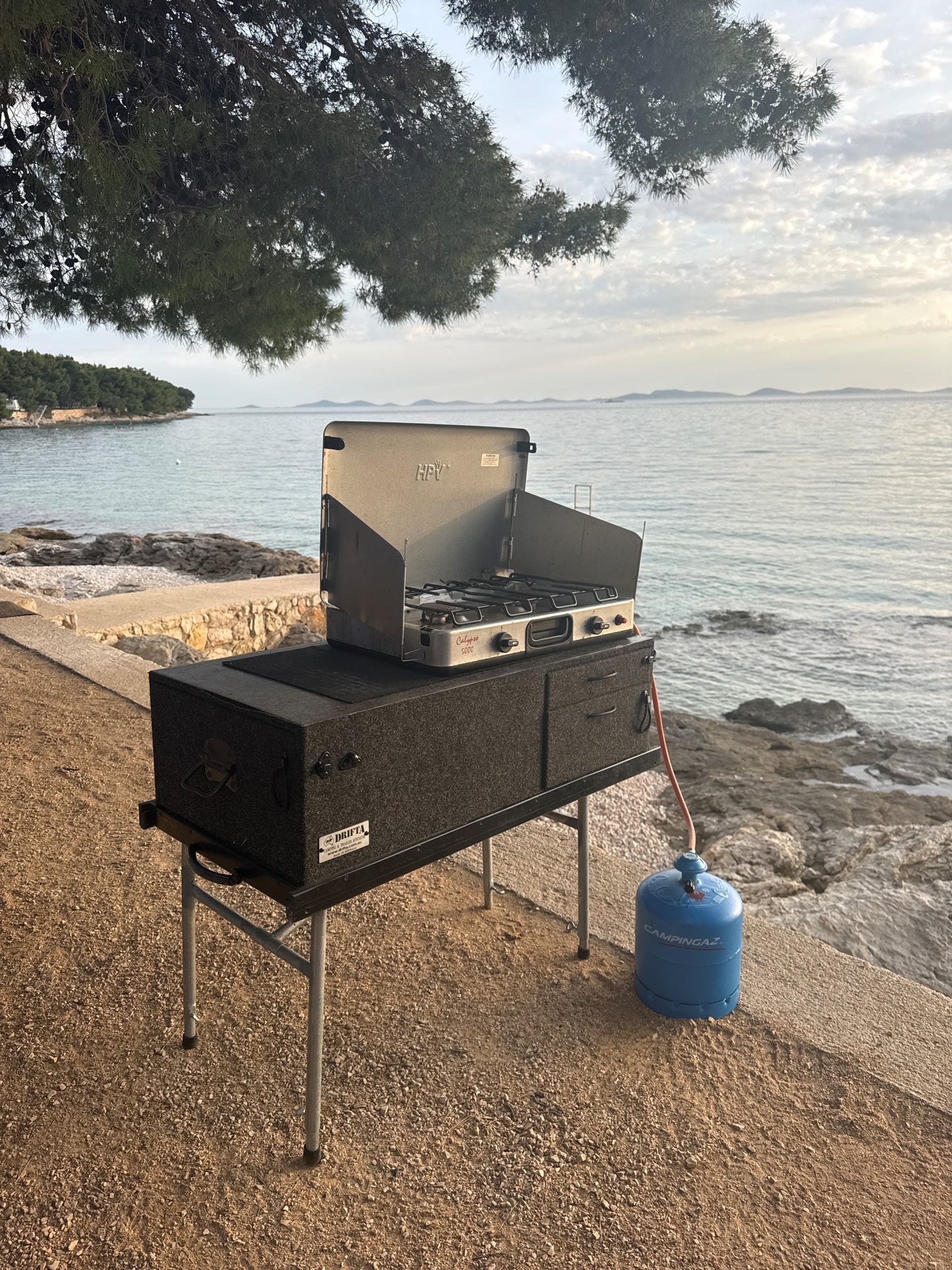 ZADNÍ ÚLOŽNÝ PANEL DRIFTA