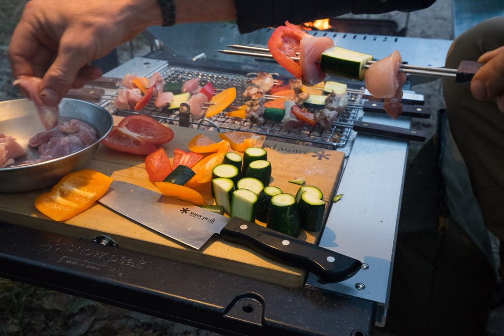 DVOJITÉ GRILOVACÍ JEHLY